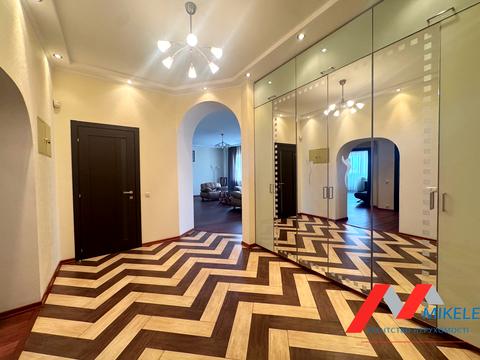 квартира за адресою В'ячеслава Чорновола вул., 25