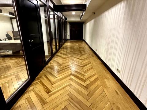 комерційна за адресою Жилянська вул., 72