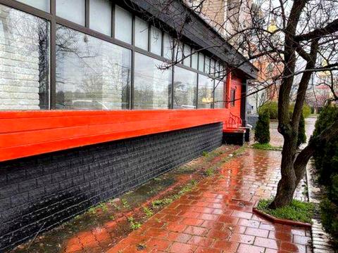 комерційна за адресою Володимира Івасюка просп. (Героїв Сталінграду), 20-А