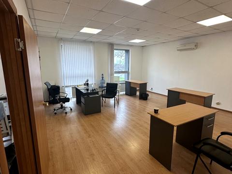 комерційна за адресою Отамана Головатого вул., 92