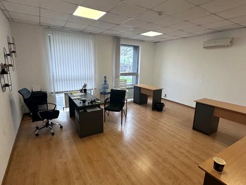 комерційна за адресою Отамана Головатого вул., 92