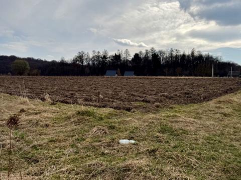 ділянка за адресою садова