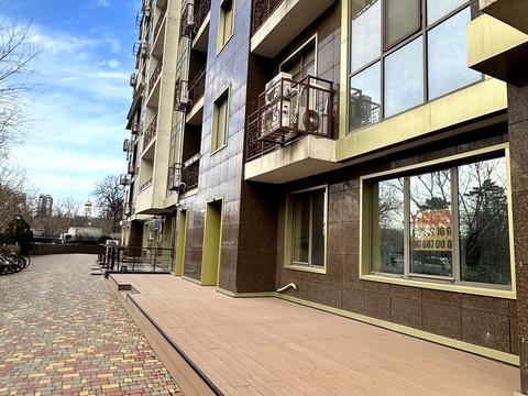 комерційна за адресою Французький бульв., 60б