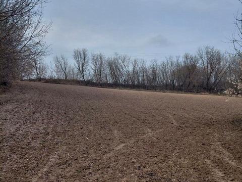 участок по адресу Поповича