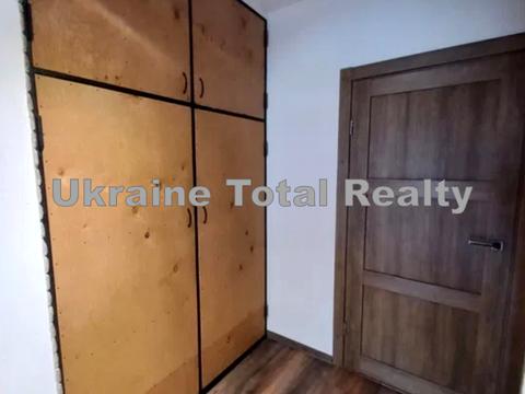 квартира за адресою Анни Ахматової вул., 43