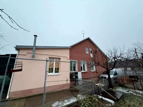 будинок за адресою Лівобережна вул.
