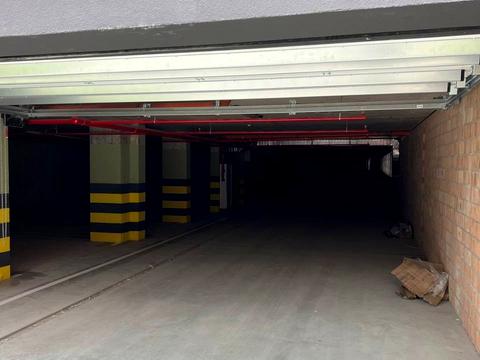 паркоместо по адресу Пимоненко ул. (Донбассовская), 14-А