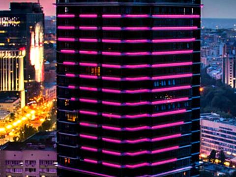 паркомісце за адресою Лесі Українки бульв., 7-В