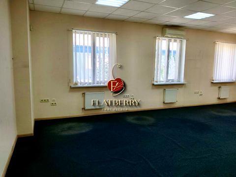 комерційна за адресою Лугова вул., 9