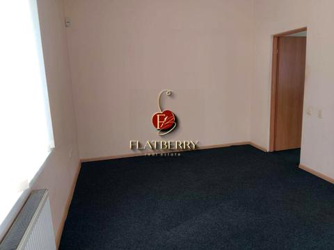 комерційна за адресою Лугова вул., 9