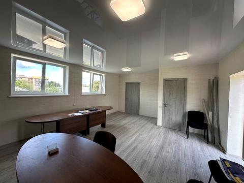 комерційна за адресою Свято-Покровська вул. (Леніна), 72