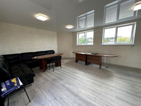 комерційна за адресою Свято-Покровська вул. (Леніна), 72