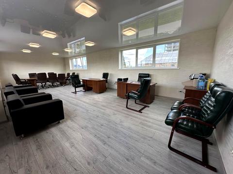 комерційна за адресою Свято-Покровська вул. (Леніна), 72