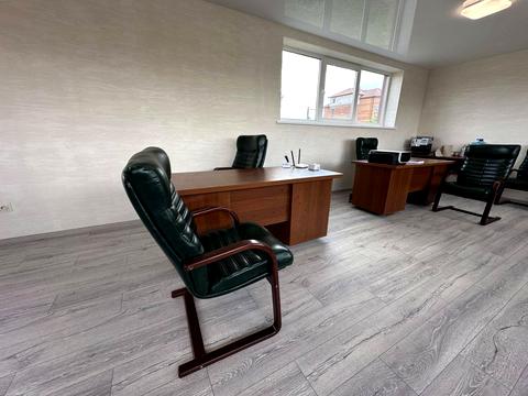 комерційна за адресою Свято-Покровська вул. (Леніна), 72