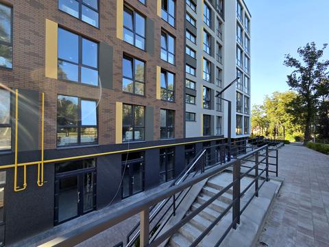 коммерческая по адресу Лысенко ул., (Будинок)