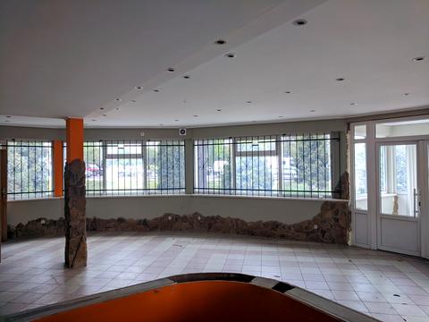 комерційна за адресою Богдана Хмельницького  вул., 210А