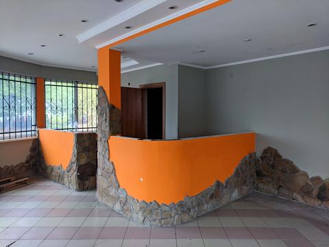 комерційна за адресою Богдана Хмельницького  вул., 210А