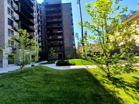 коммерческая по адресу Літературна ул. (Чехова), 1А