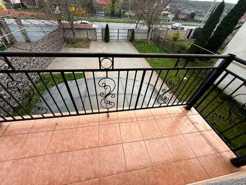 дом по адресу Центральна, 10