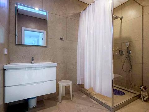 квартира за адресою Дніпровська набережна вул., 15-К