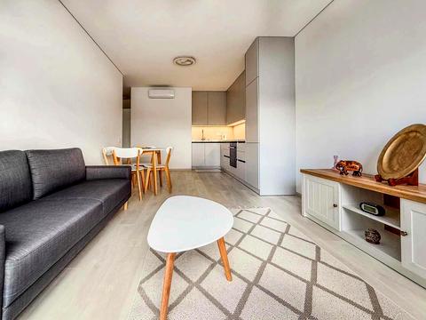 квартира за адресою Дніпровська набережна вул., 15-К