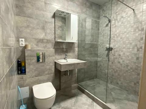 квартира за адресою Олексія Вадатурського вул. (Маршала Малиновського), 18