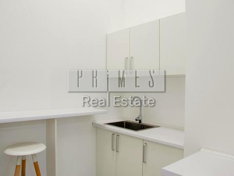 комерційна за адресою Назарівська вул. (Вєтрова), 23