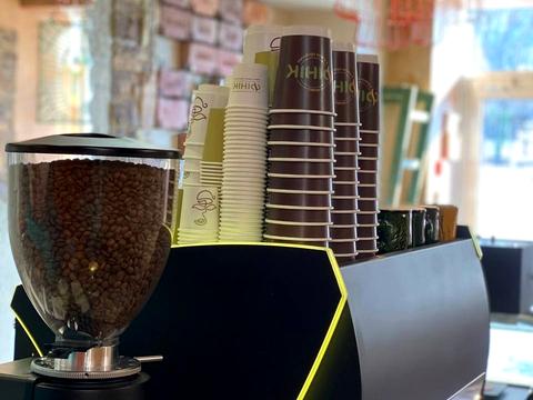 комерційна за адресою Степана Бандери вул., 15