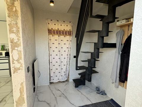 будинок за адресою с. Підрясне, Щаслива