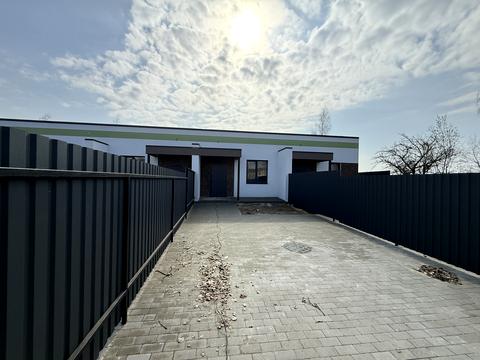 дом по адресу успішна