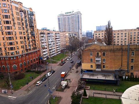 квартира за адресою Жилянська вул., 59