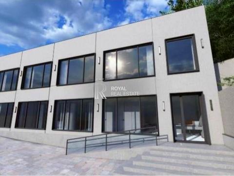 коммерческая по адресу Кловский спуск, 7