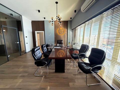 комерційна за адресою Марії Примаченко вул. (Першотравнева), 23