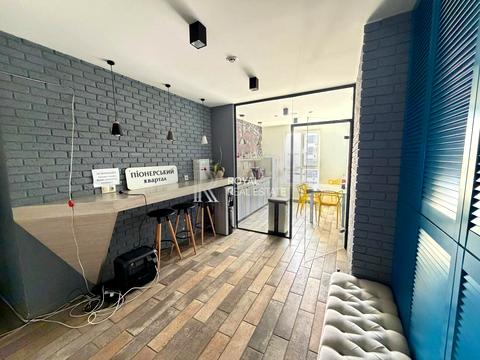 комерційна за адресою Марії Примаченко вул. (Першотравнева), 23