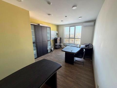 комерційна за адресою Марії Примаченко вул. (Першотравнева), 23