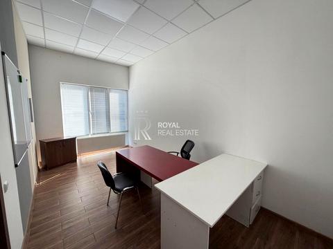 комерційна за адресою Марії Примаченко вул. (Першотравнева), 23