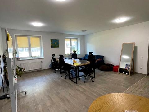 коммерческая по адресу Джерельная ул., 93