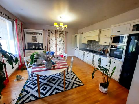 будинок за адресою Бузкова вул.