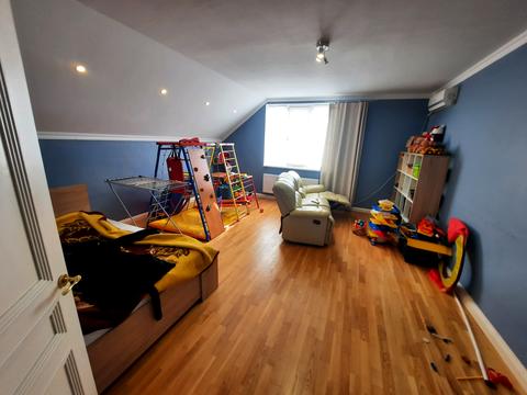 будинок за адресою Бузкова вул.