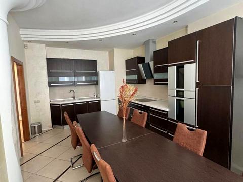 коммерческая по адресу Евгения Коновальца ул. (Щорса), 32-Г