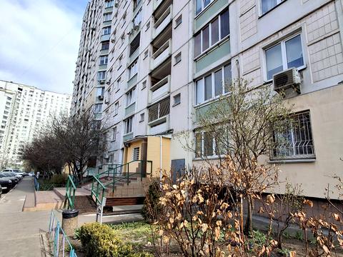 квартира за адресою Драгоманова вул., 12-А