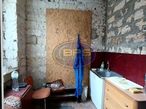 комерційна за адресою Михайлівська вул., 2