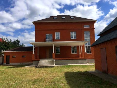 будинок за адресою Вишнева