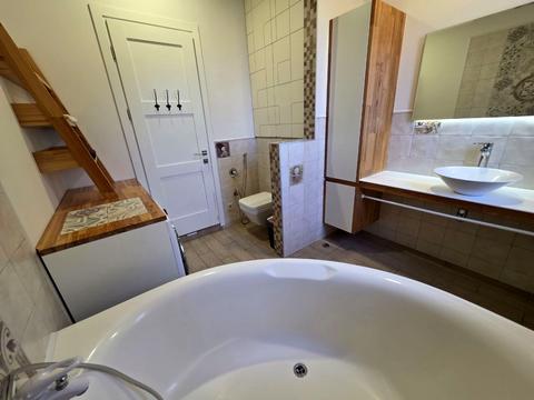 дом по адресу с. Новоалександровка, Мостова