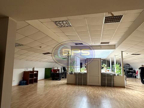 комерційна за адресою Дальницька вул., 48