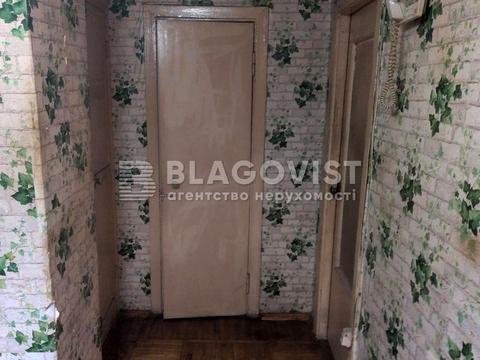 комерційна за адресою Чоколівський бульв., 4