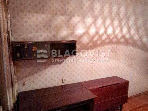 комерційна за адресою Чоколівський бульв., 4