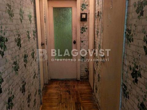 комерційна за адресою Чоколівський бульв., 4