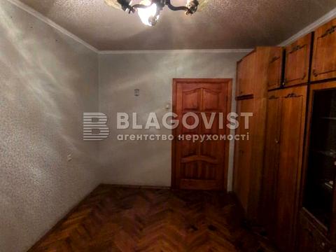 комерційна за адресою Чоколівський бульв., 4