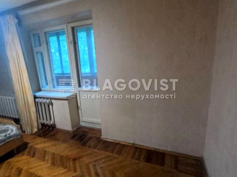 комерційна за адресою Чоколівський бульв., 4
